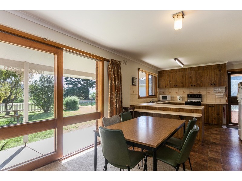16 River Road, Aireys Inlet VIC 3231
