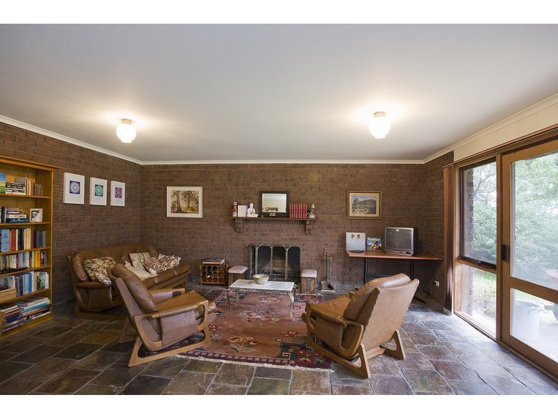 76 Bambra Road, Aireys Inlet VIC 3231