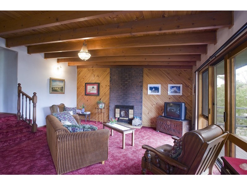 76 Bambra Road, Aireys Inlet VIC 3231
