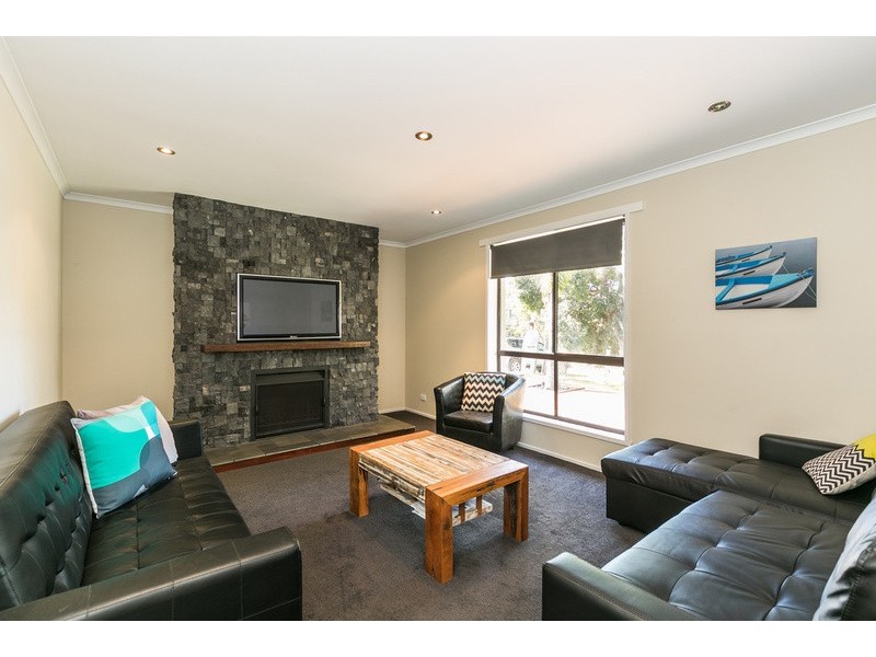 2 Anderson Street, Aireys Inlet VIC 3231