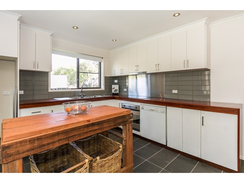 2 Anderson Street, Aireys Inlet VIC 3231