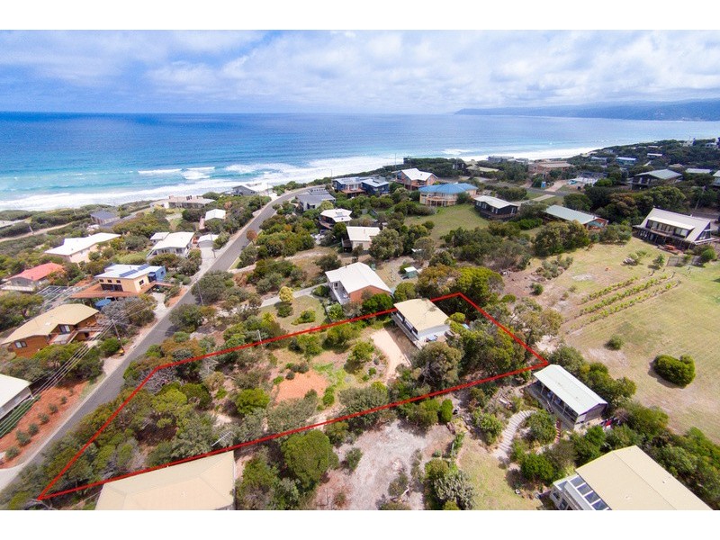 13 Lialeeta Road, Fairhaven VIC 3231