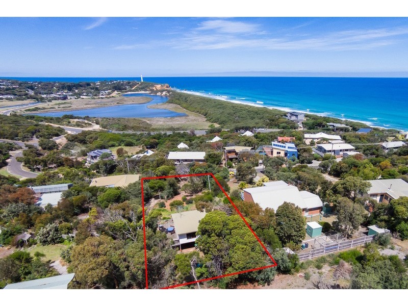 13 Lialeeta Road, Fairhaven VIC 3231
