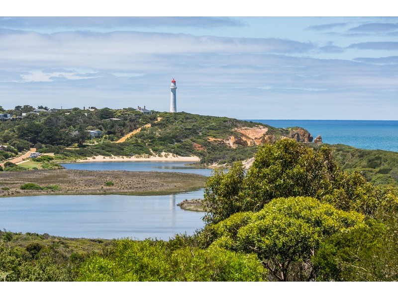 13 Lialeeta Road, Fairhaven VIC 3231