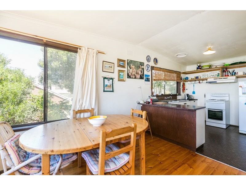 13 Lialeeta Road, Fairhaven VIC 3231