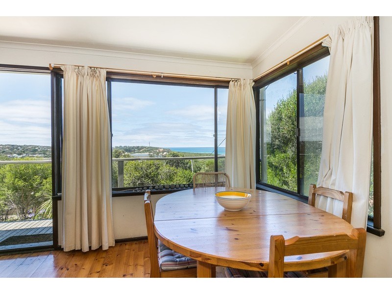 13 Lialeeta Road, Fairhaven VIC 3231