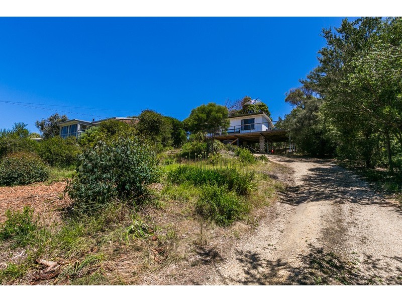 13 Lialeeta Road, Fairhaven VIC 3231