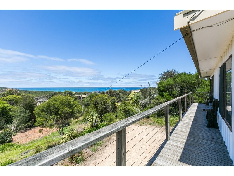 13 Lialeeta Road, Fairhaven VIC 3231
