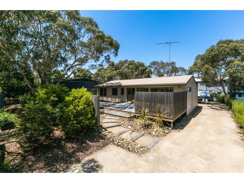 9 Kurrajong Avenue, Aireys Inlet VIC 3231