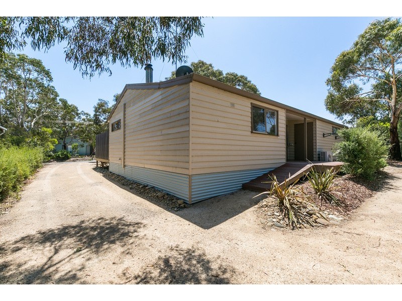 9 Kurrajong Avenue, Aireys Inlet VIC 3231