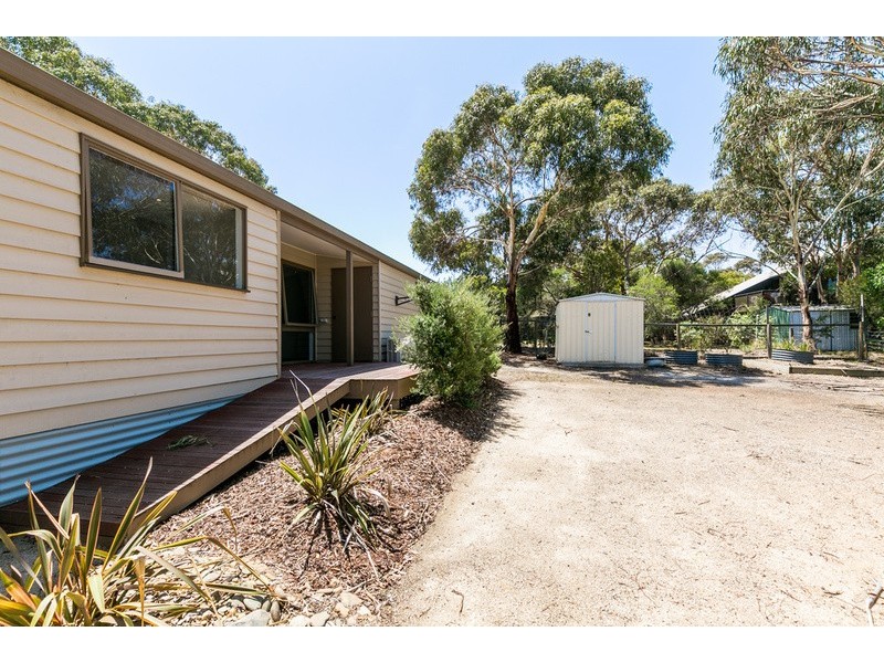 9 Kurrajong Avenue, Aireys Inlet VIC 3231