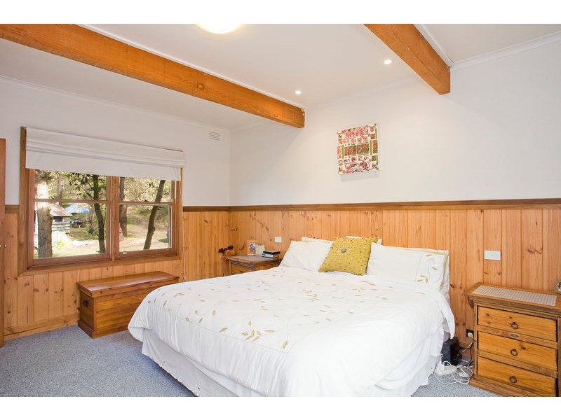90 Bimbadeen Drive, Fairhaven VIC 3231