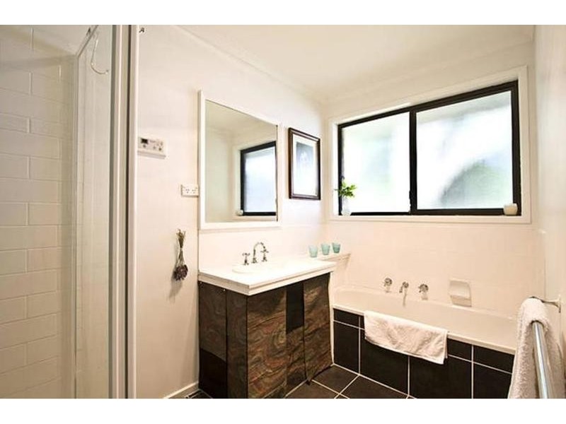 16 Great Ocean Road, Aireys Inlet VIC 3231