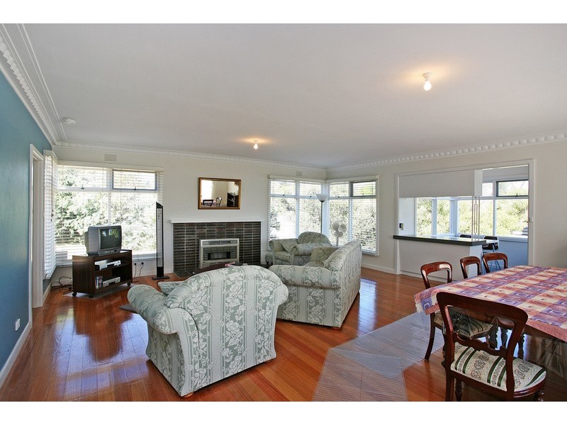 1 Pearse Road, Aireys Inlet VIC 3231