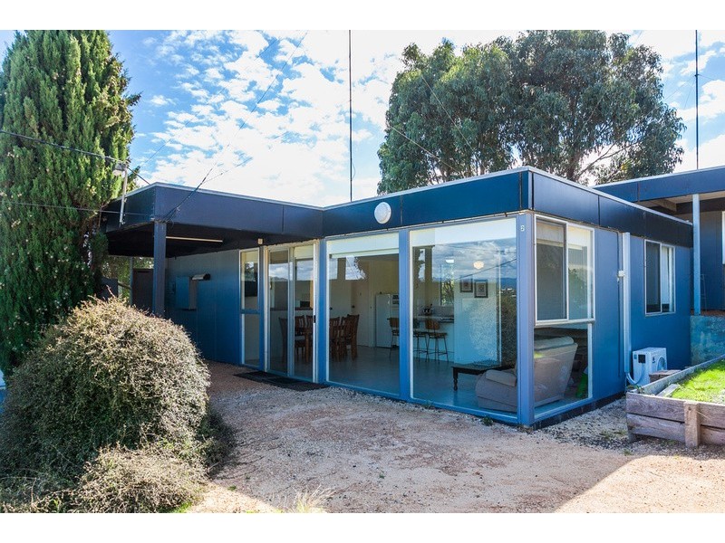 2/18 Beach Road, Aireys Inlet VIC 3231