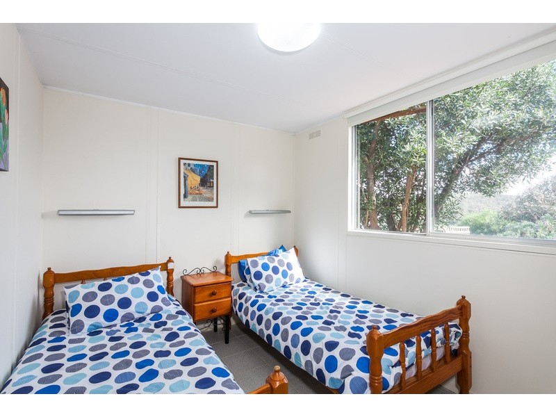 2/18 Beach Road, Aireys Inlet VIC 3231