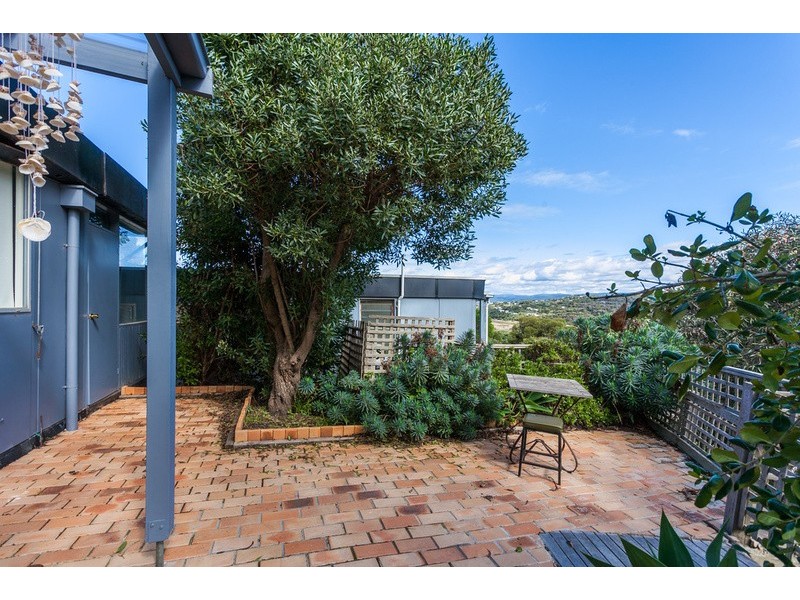 2/18 Beach Road, Aireys Inlet VIC 3231
