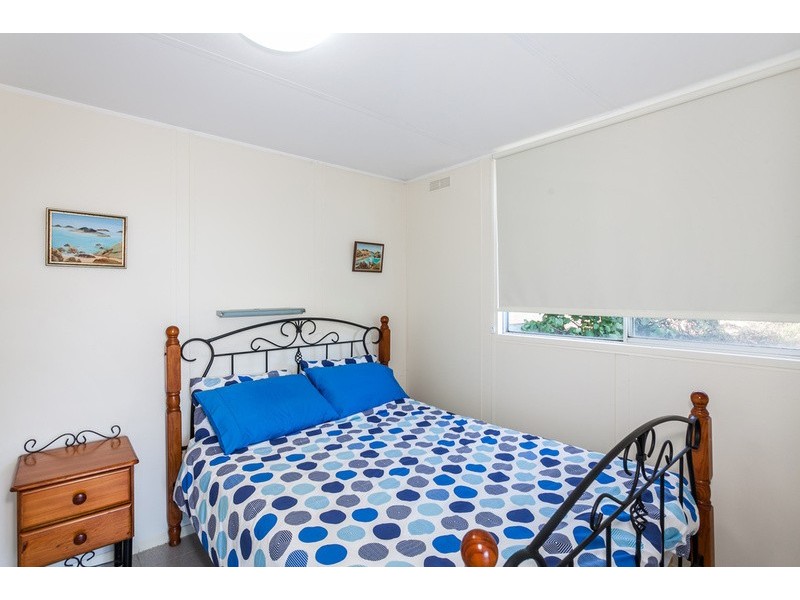 2/18 Beach Road, Aireys Inlet VIC 3231