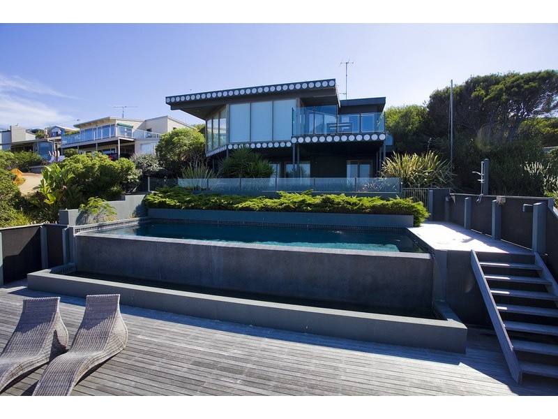 25 Banool Road, Fairhaven VIC 3231