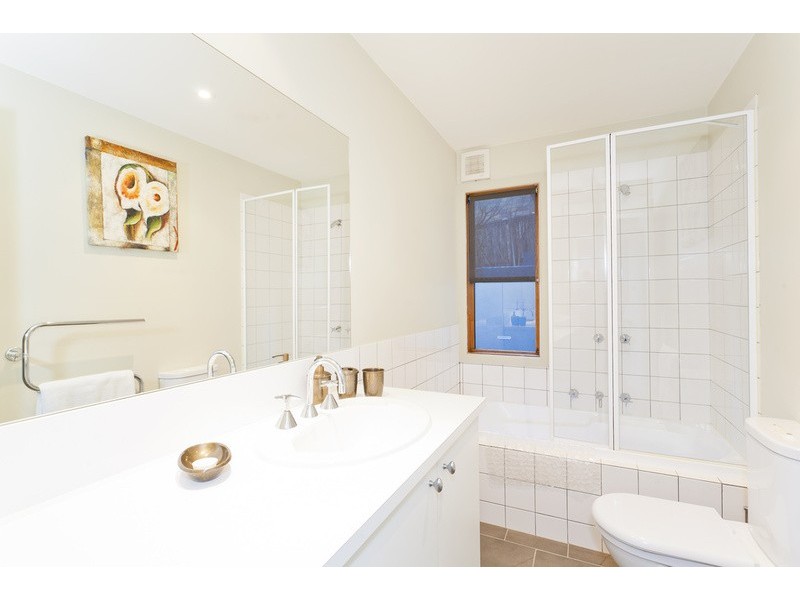 25 Banool Road, Fairhaven VIC 3231