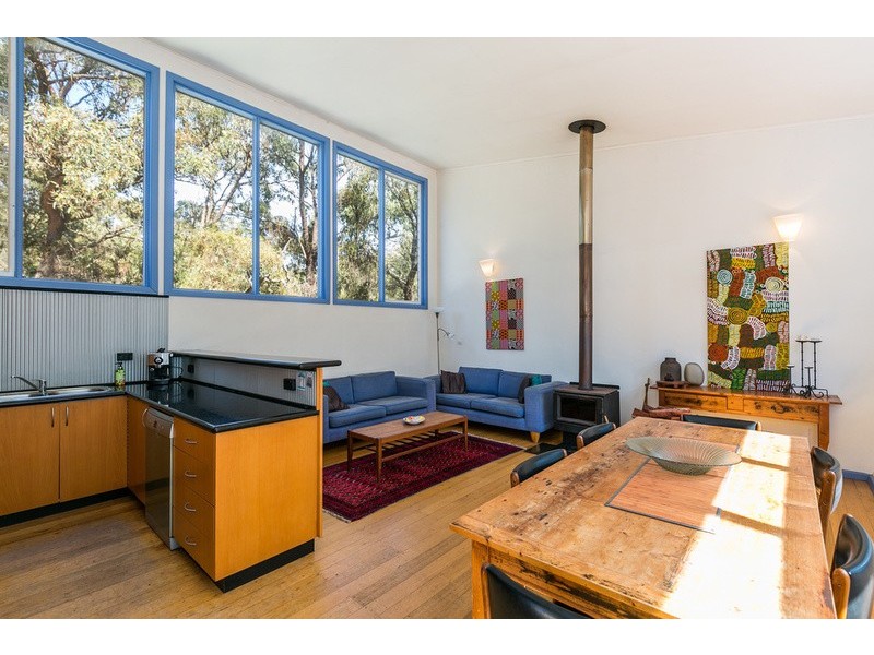 24 Aireys Street, Aireys Inlet VIC 3231