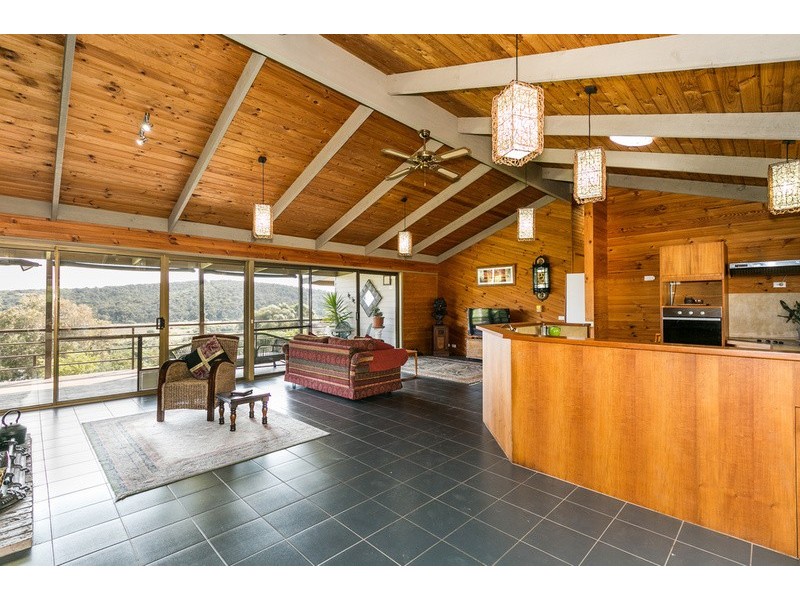 32 Bambra Road, Aireys Inlet VIC 3231