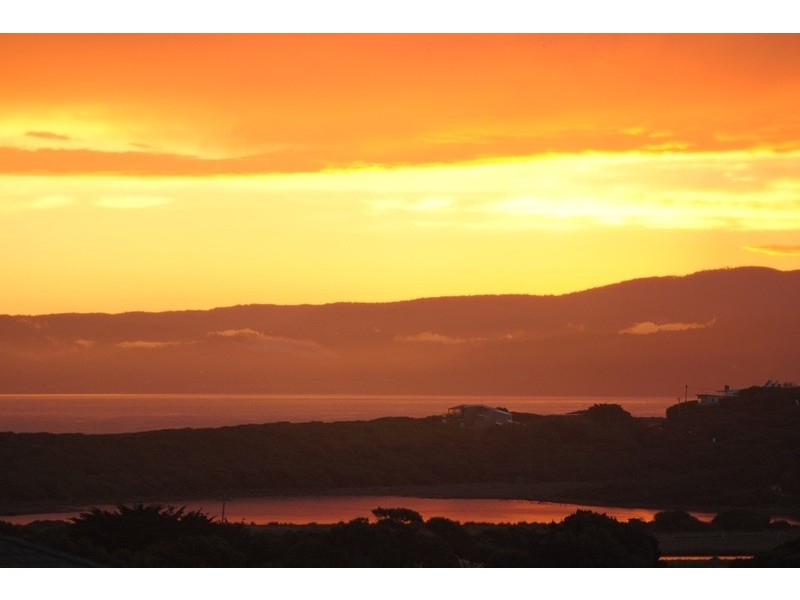 32 Bambra Road, Aireys Inlet VIC 3231