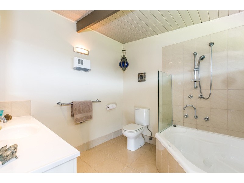 32 Bambra Road, Aireys Inlet VIC 3231