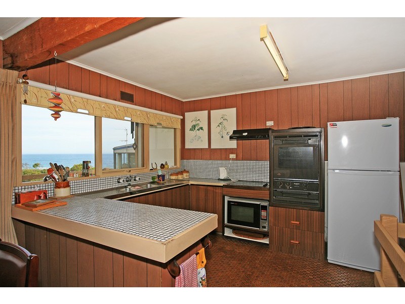 12 Ridge Road, Fairhaven VIC 3231