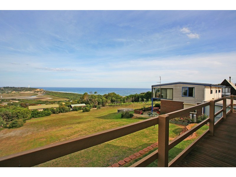 12 Ridge Road, Fairhaven VIC 3231