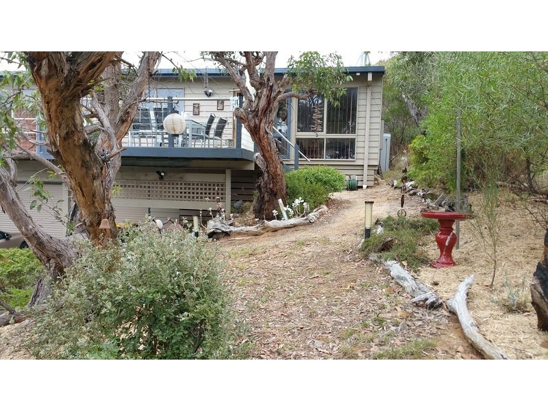 25 Kalbaru Drive, Fairhaven VIC 3231