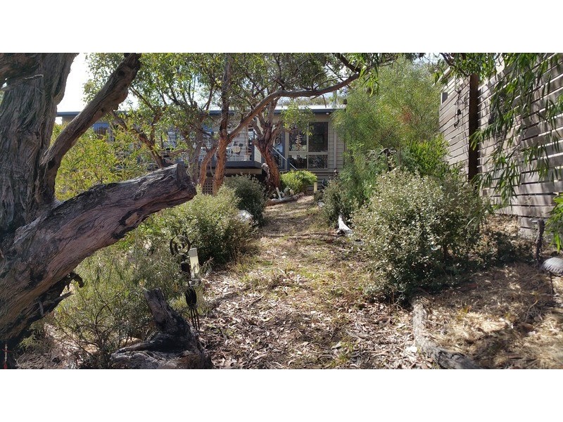 25 Kalbaru Drive, Fairhaven VIC 3231