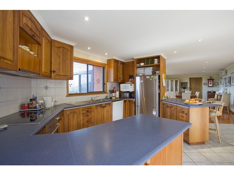1 Werona Road, Fairhaven VIC 3231