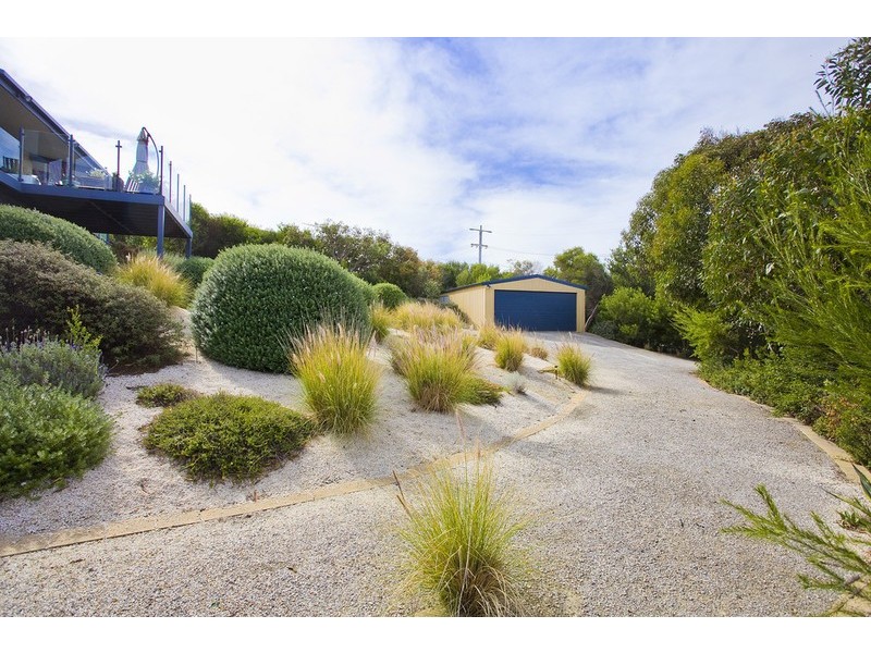 1 Werona Road, Fairhaven VIC 3231