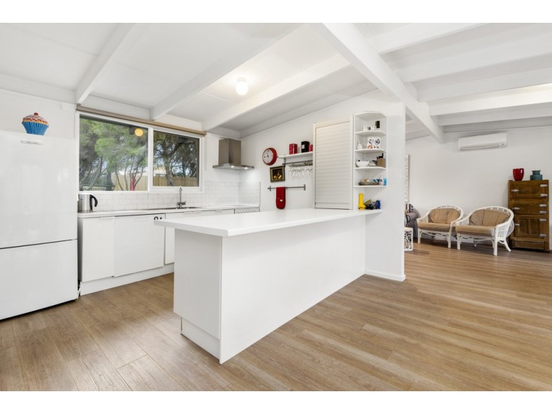 17 Alice Road, Aireys Inlet VIC 3231