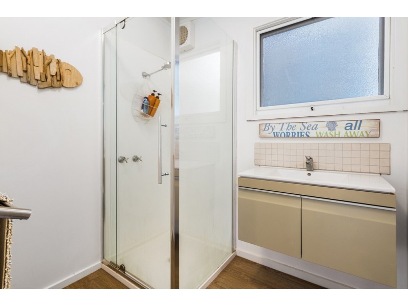 17 Alice Road, Aireys Inlet VIC 3231