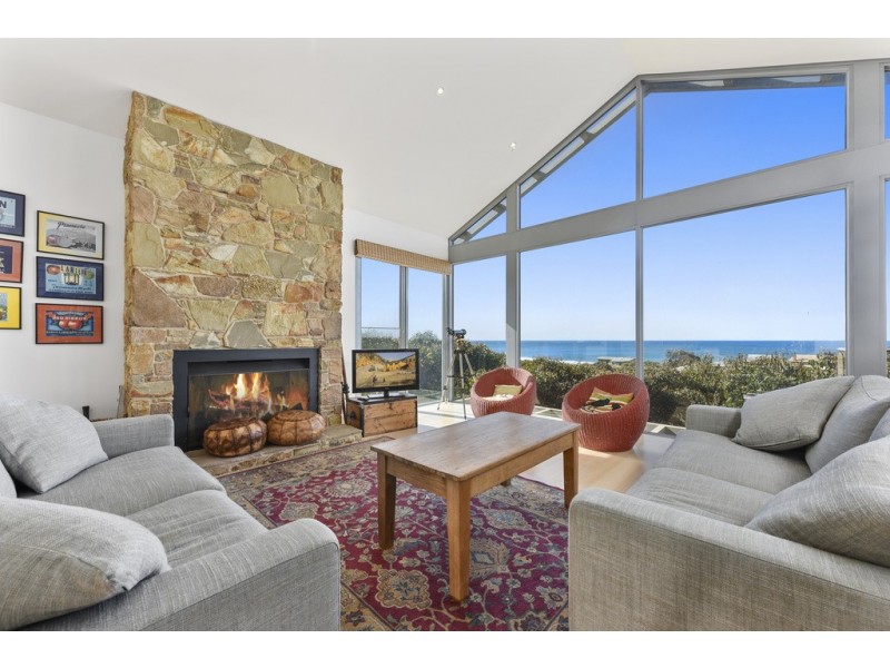 4 Boyd Avenue, Moggs Creek VIC 3231