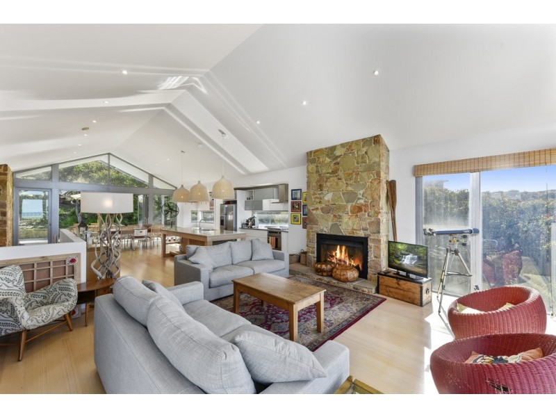 4 Boyd Avenue, Moggs Creek VIC 3231