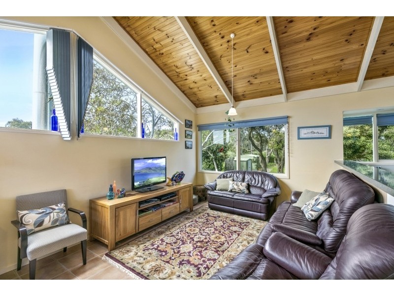 19 Alice Road, Aireys Inlet VIC 3231