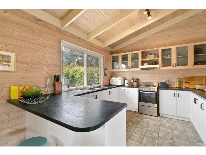 52 Boyd Avenue, Moggs Creek VIC 3231