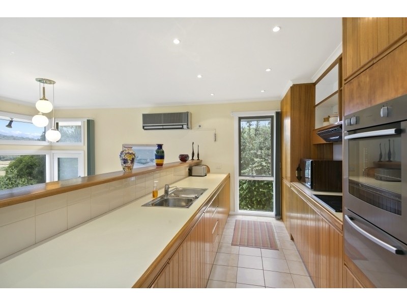 1 Brent Avenue, Aireys Inlet VIC 3231