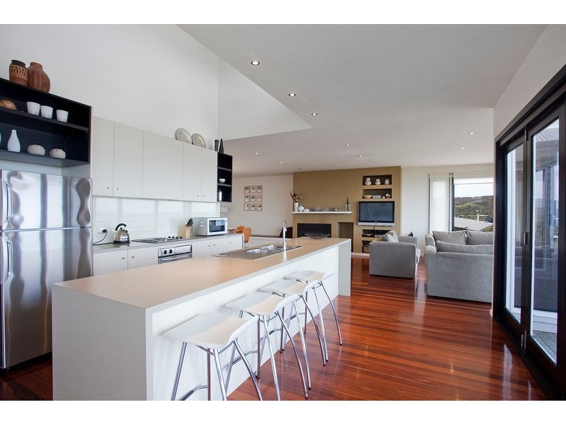 9 Boyd Avenue, Moggs Creek VIC 3231