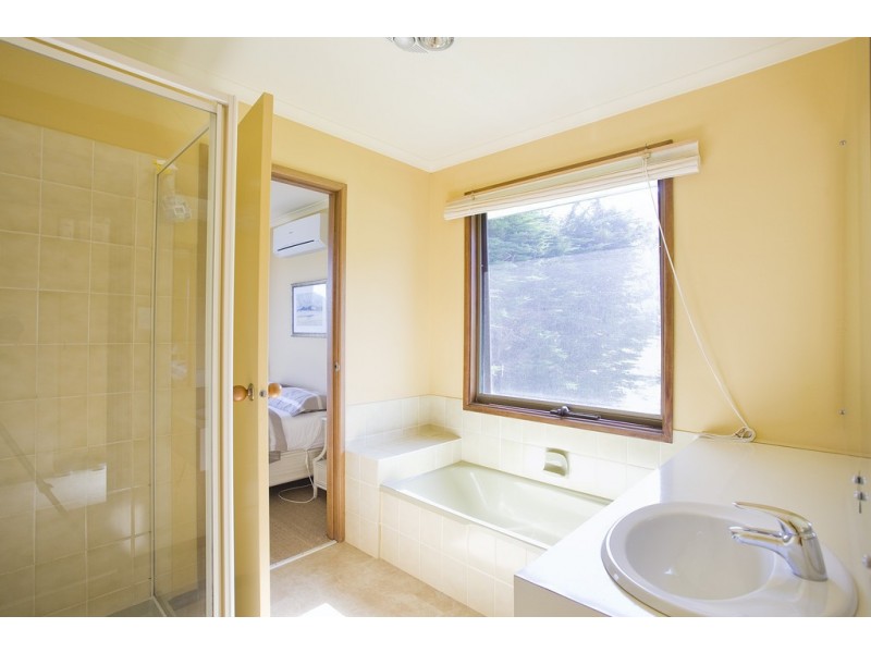 655 Great Ocean Road, Eastern View VIC 3231