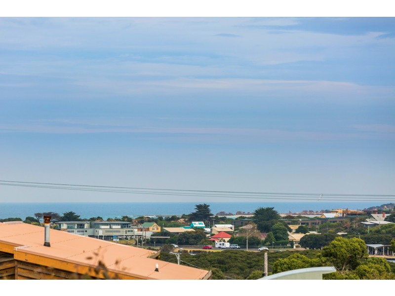 1B Donald Avenue, Anglesea VIC 3230