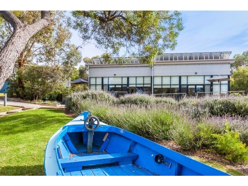 4/2-4 Barton Court, Aireys Inlet VIC 3231