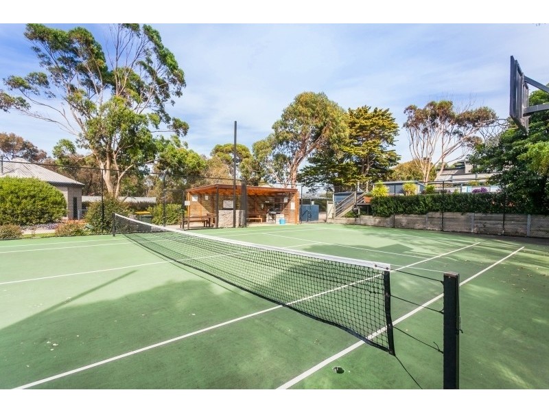 4/2-4 Barton Court, Aireys Inlet VIC 3231