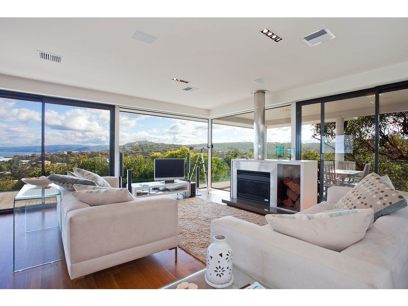 19 Ridge Road, Fairhaven VIC 3231