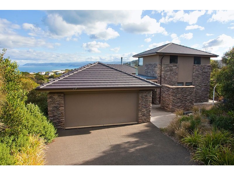 19 Ridge Road, Fairhaven VIC 3231