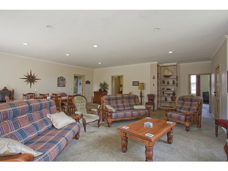 24 River Road, Aireys Inlet VIC 3231