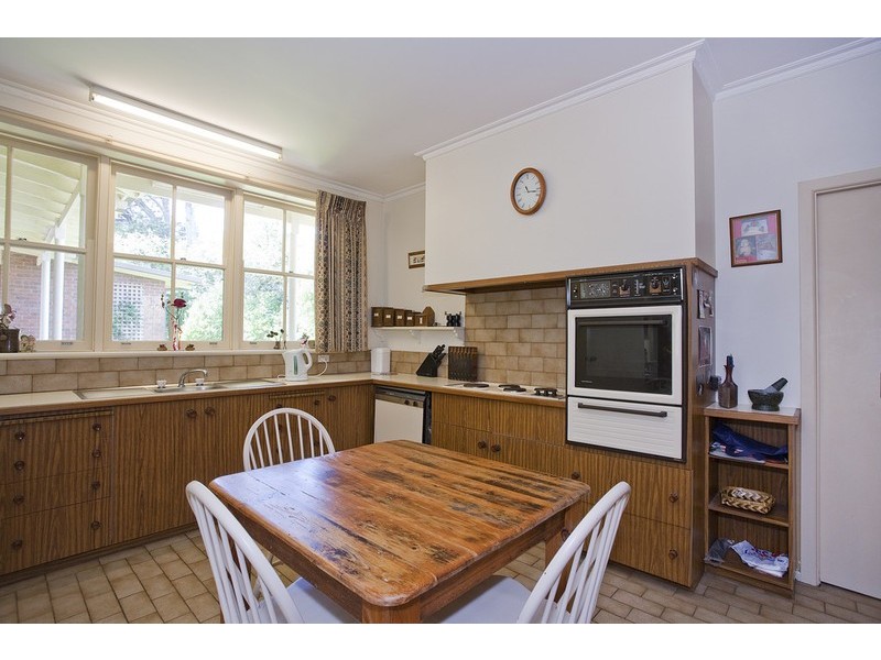 24 River Road, Aireys Inlet VIC 3231